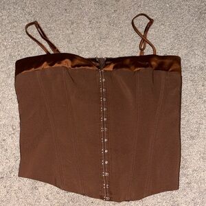 F21 Brown Tank
